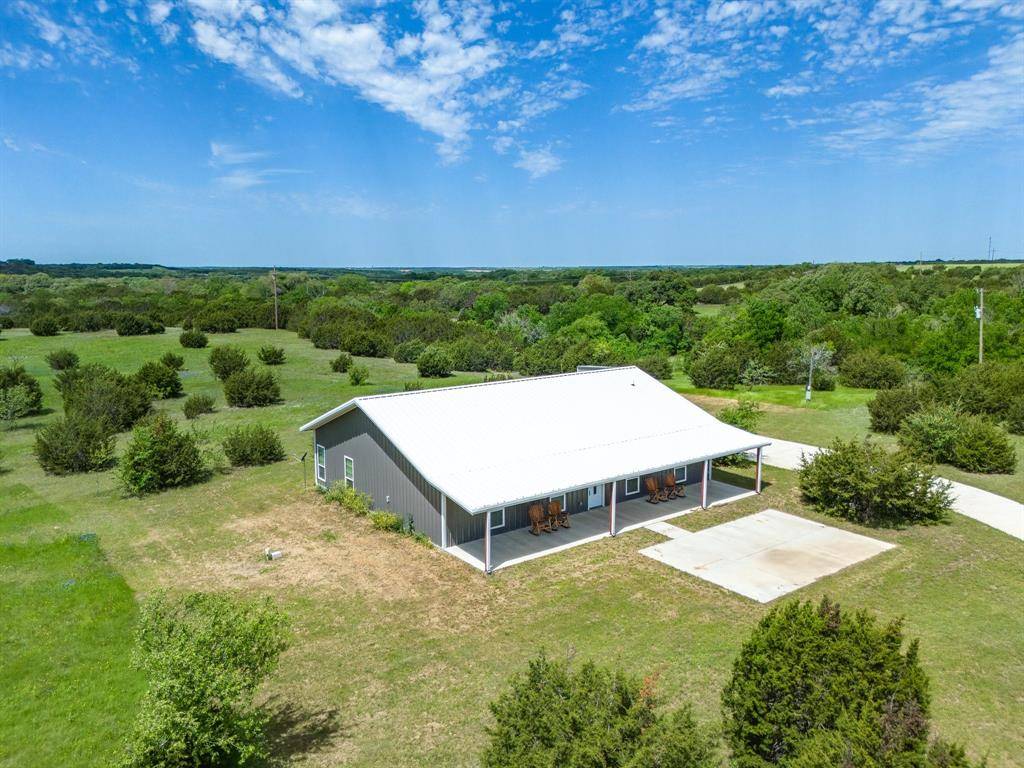 Blum, TX 76627,101 Private Road 190