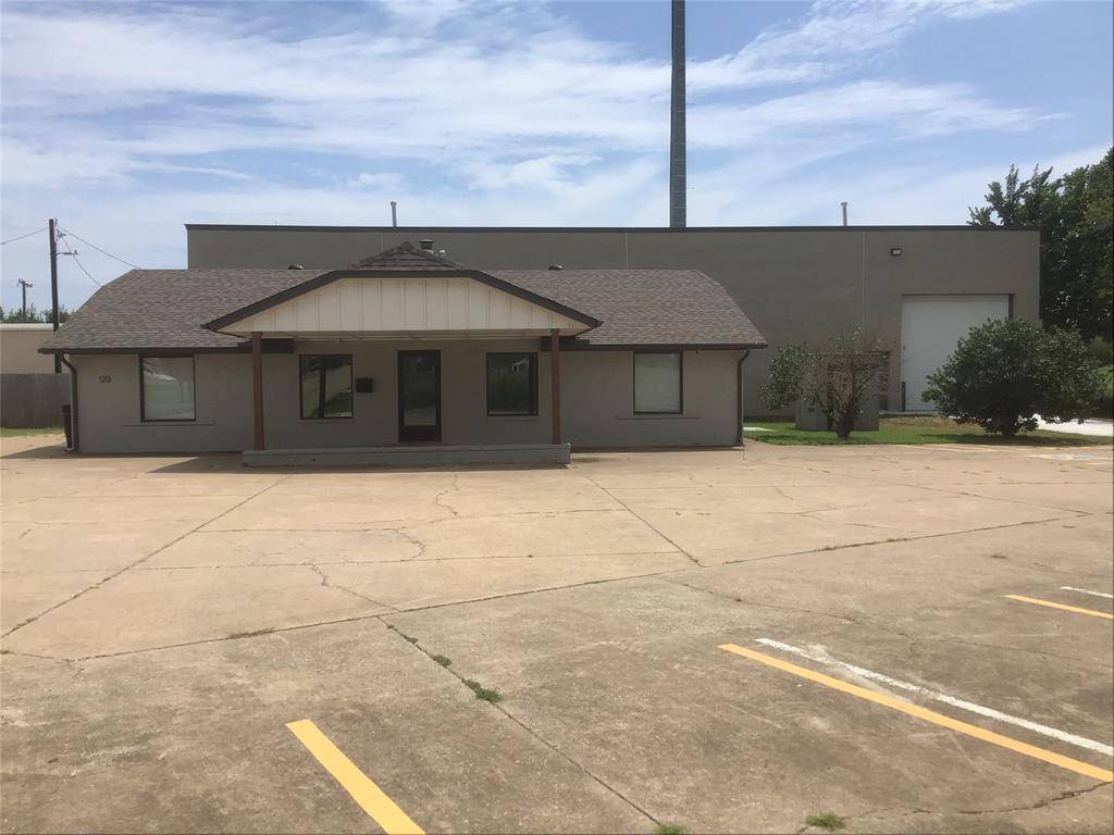 Moore, OK 73160,120 SW 4th Street