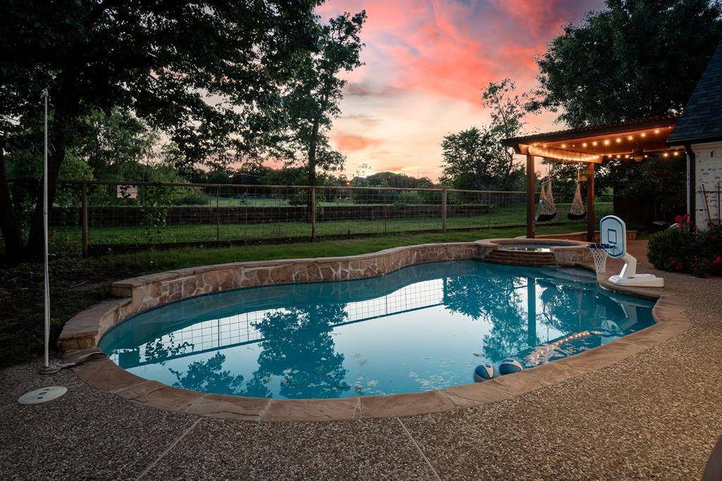 North Richland Hills, TX 76182,8629 Saddle Ridge Trail