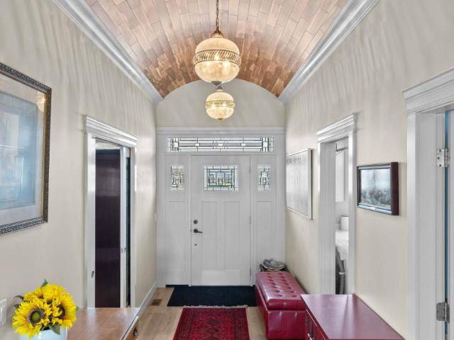 Kamloops, BC V2B 0C5,996 QUAILS ROOST CRT