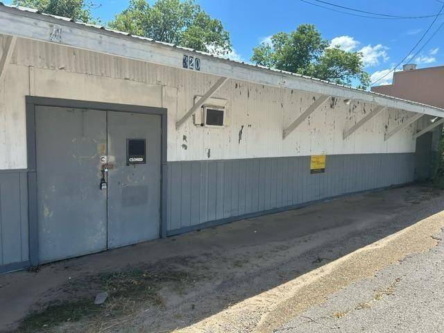 Grand Saline, TX 75491,320 E GARLAND