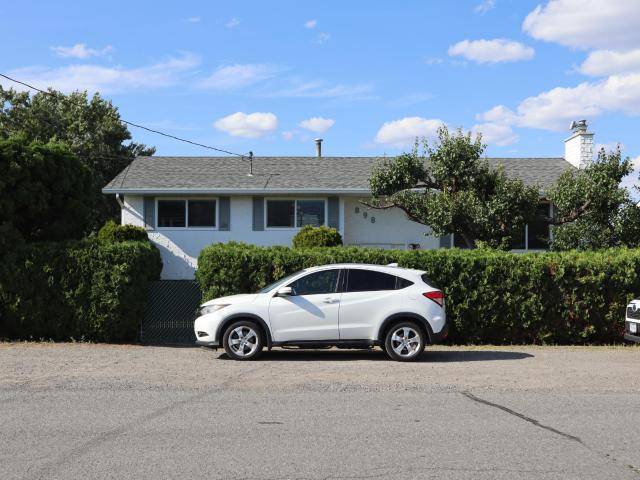 Kamloops, BC V2B 1X8,898 LETHBRIDGE AVE