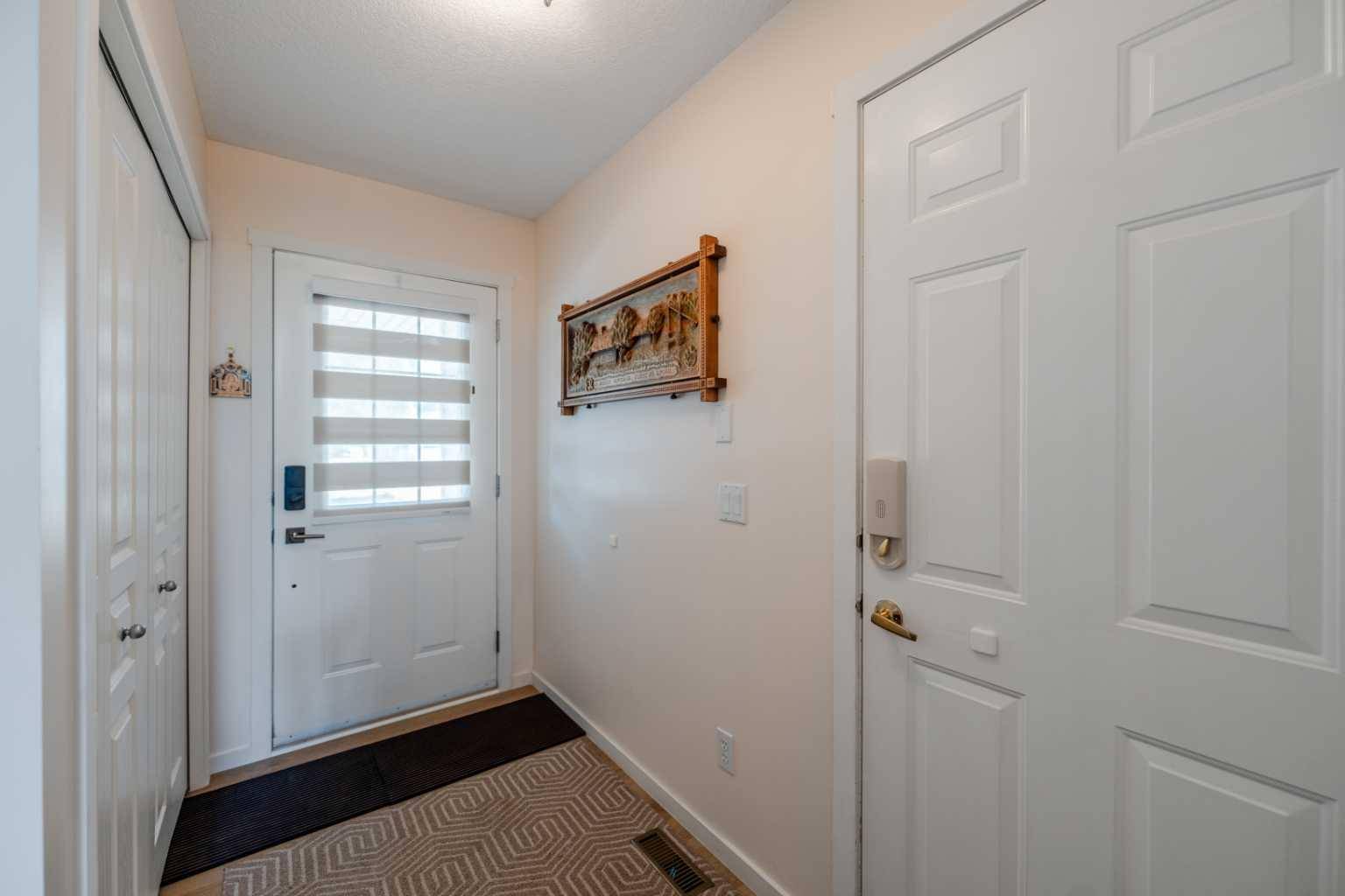 Okotoks, AB T1S2B4,72 Crystal Shores CV