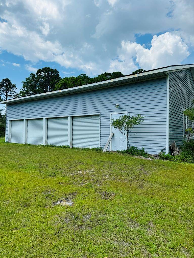 Carrabelle, FL 32322,2323 Hwy 98 W