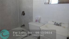 Hollywood, FL 33020,2211 Lincoln St  #11