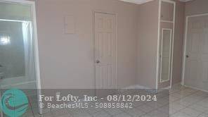 Hollywood, FL 33020,2211 Lincoln St  #11