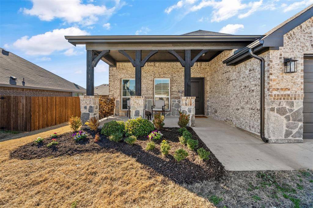 Azle, TX 76020,125 Magnolia Drive