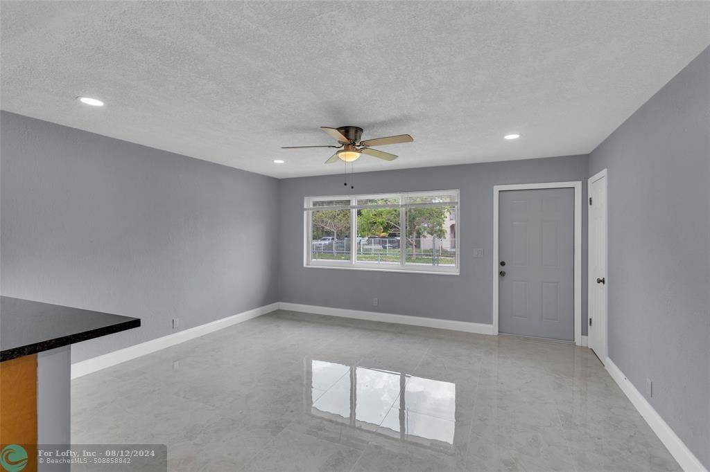 Pompano Beach, FL 33060,800-802 SW 6th Ct