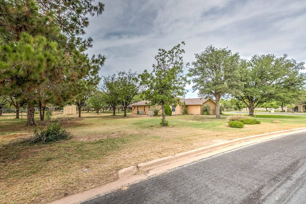 San Angelo, TX 76903,5352 Briarwood Dr