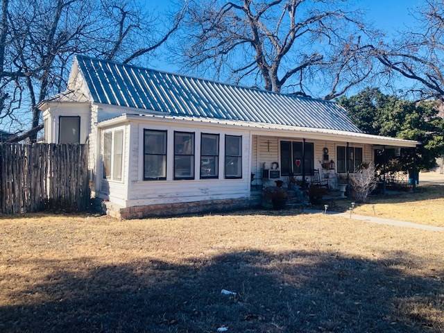 Ozona, TX 76943,1106 Ave D