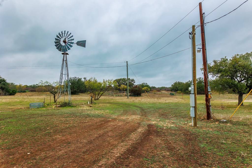 Brady, TX 76825,1755 CR County Rd 1520