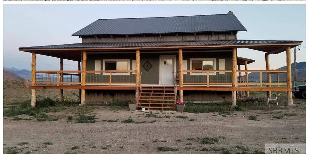 Challis, ID 83226,699 Stephens Road