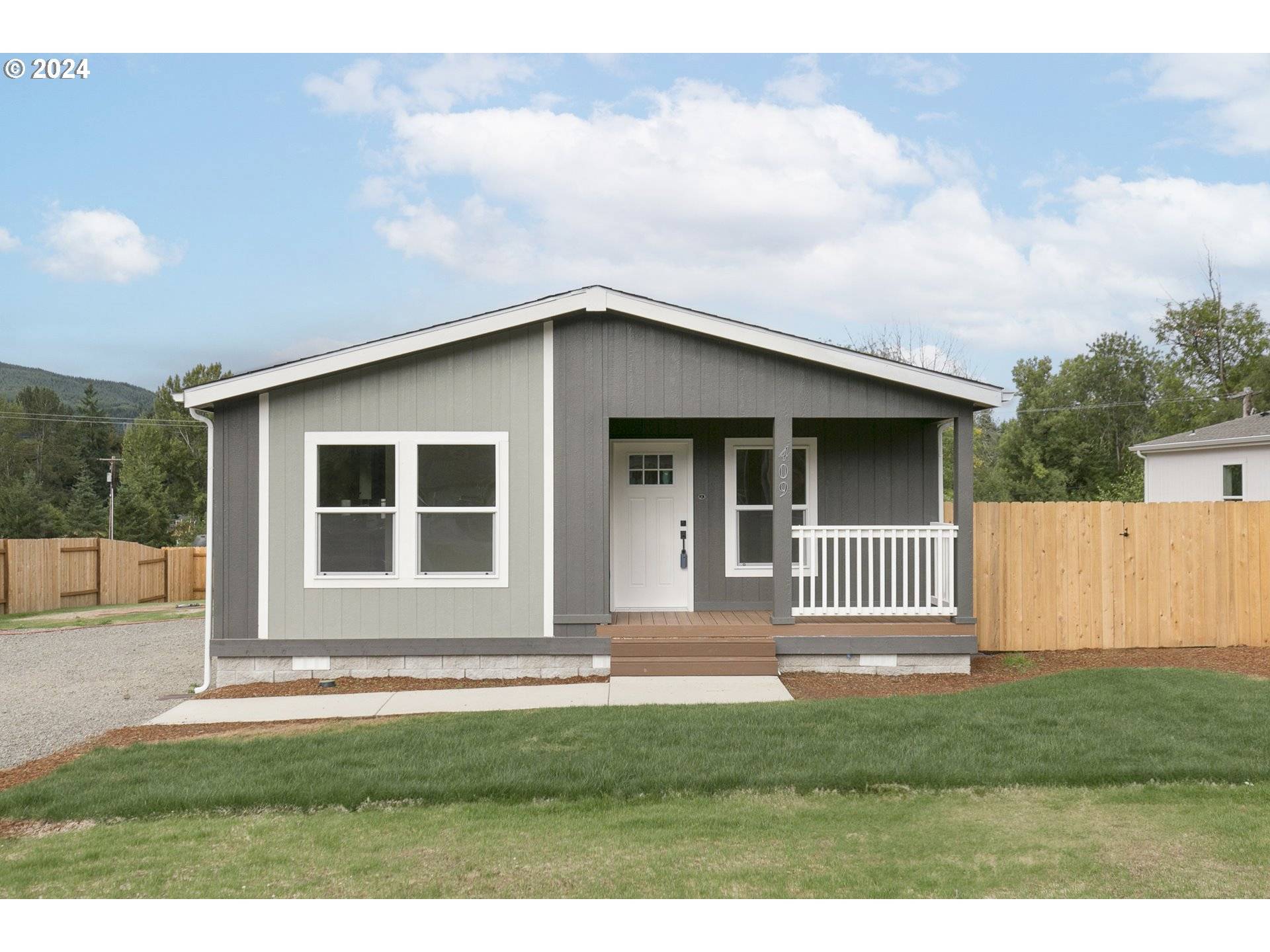 Vader, WA 98593,409 A ST