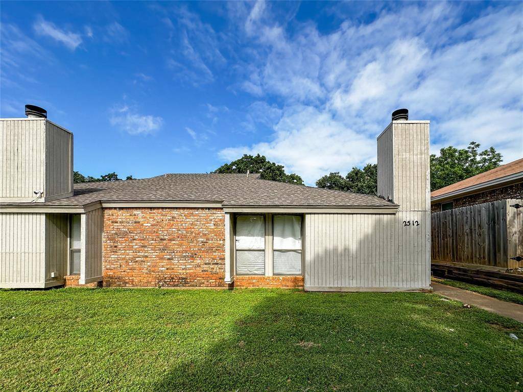 Arlington, TX 76015,2512 Windy Pine Lane