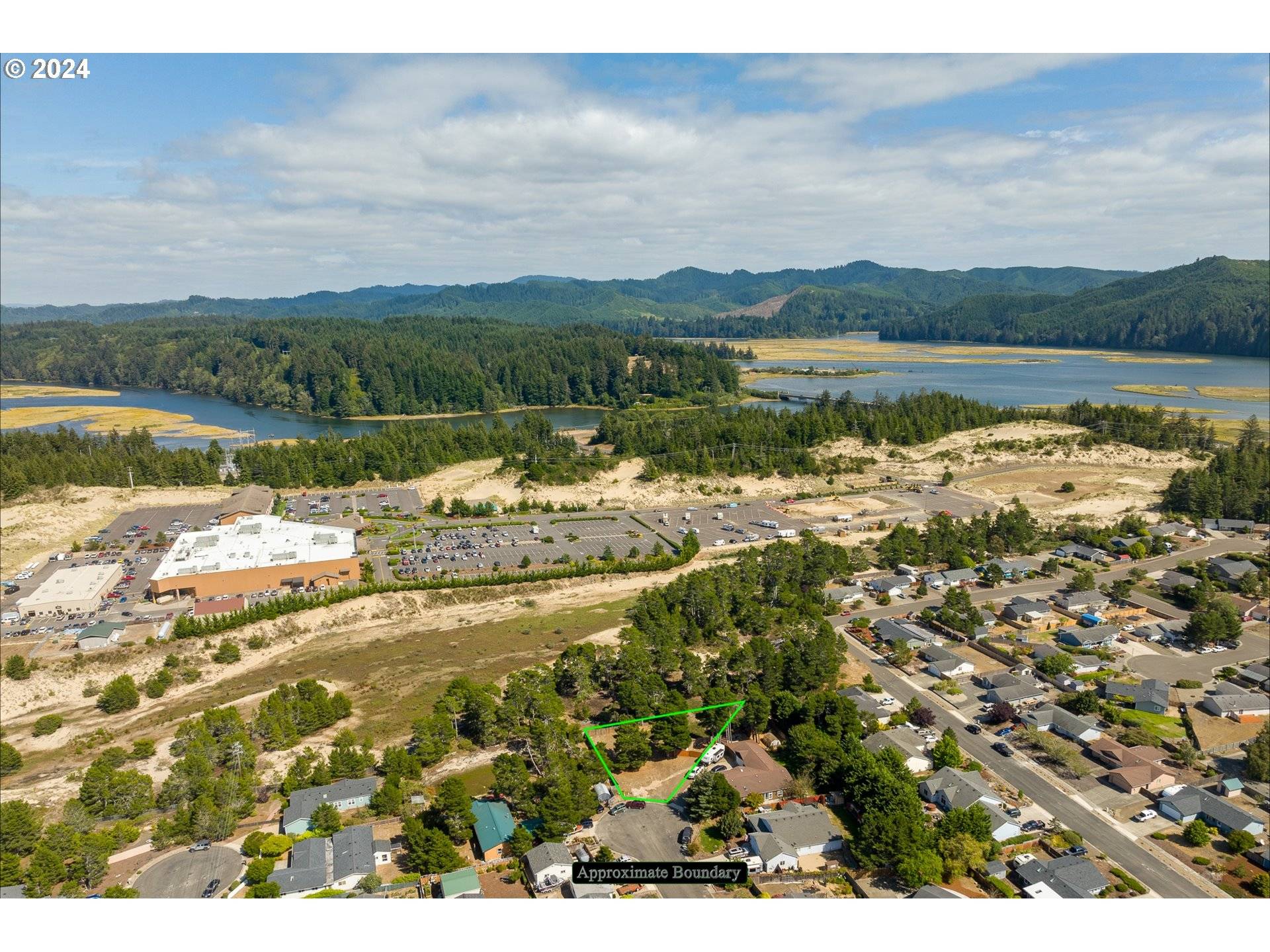 Florence, OR 97439,1640 PINE CT