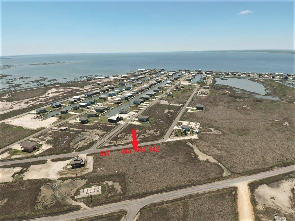 Rockport(holiday Beach), TX 78382,643 NORTHWEST DR.