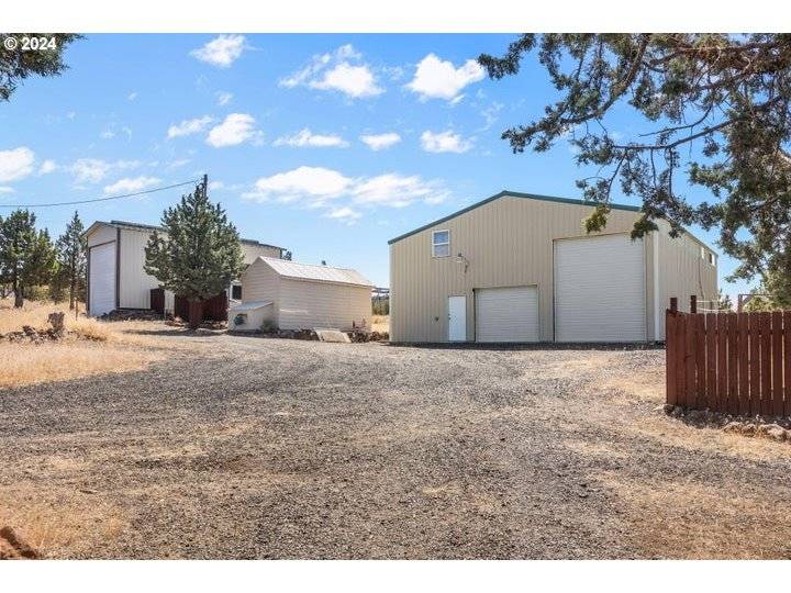 Prineville, OR 97754,4934 SE Molalla RD