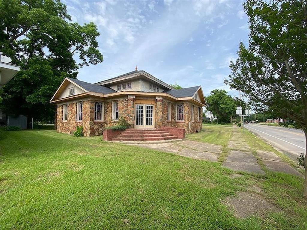 Cooper, TX 75432,311 E Dallas Avenue