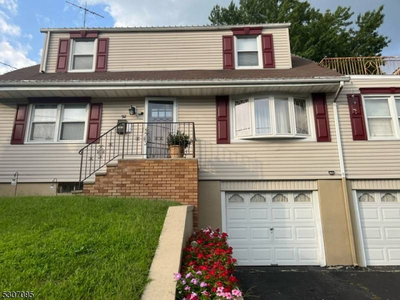 Irvington Twp., NJ 07111,92 Harper Ave #2