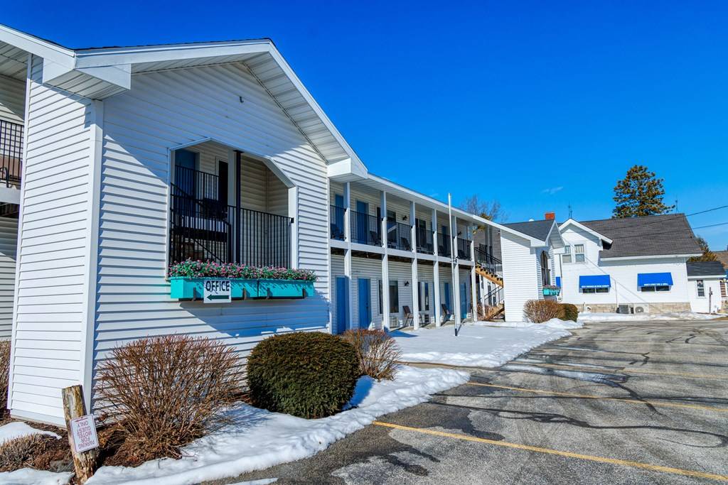 Sturgeon Bay, WI 54235,6259-63 Hwy 57