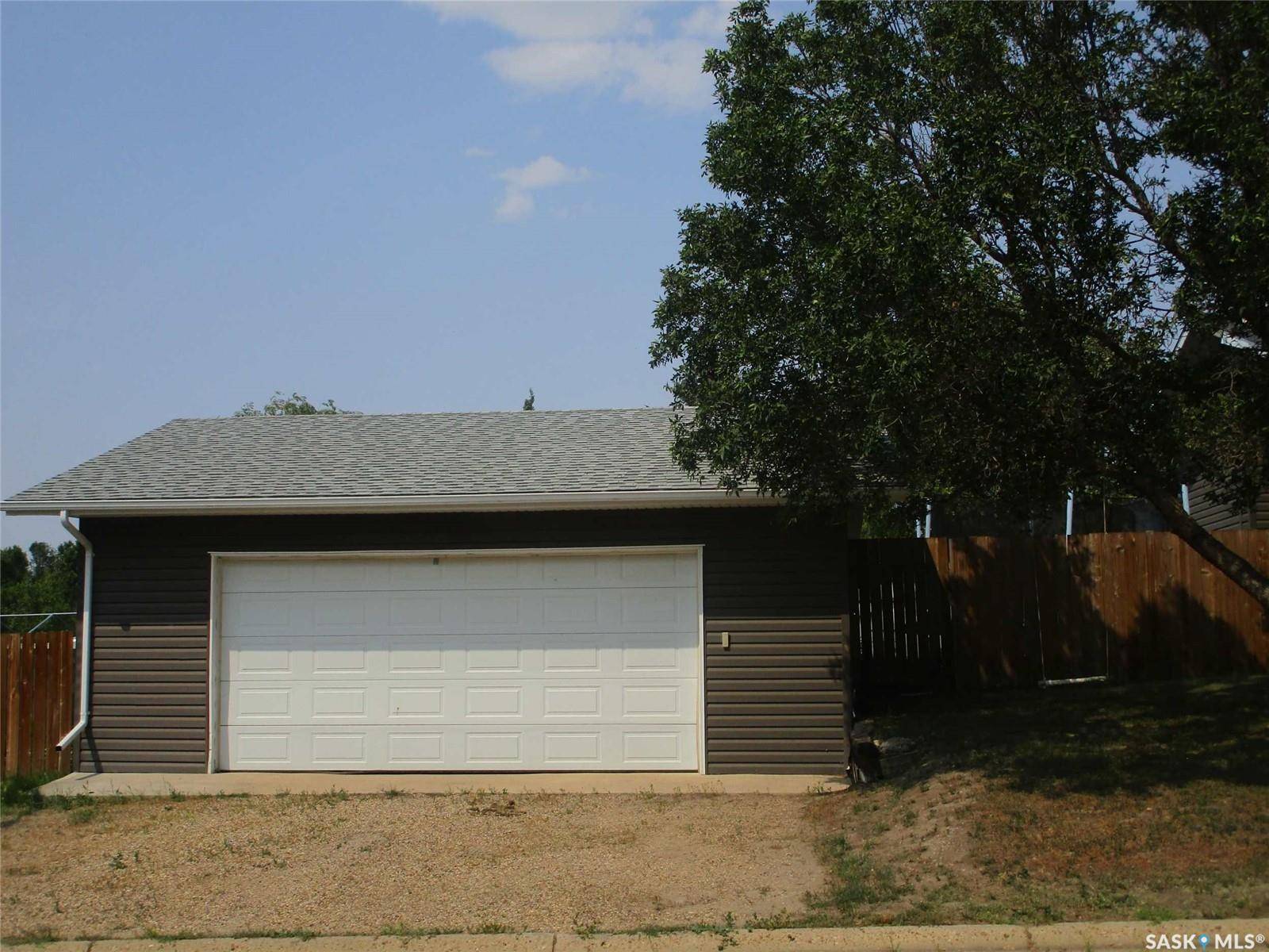 Coronach, SK S0H 0Z0,224 Crawford AVENUE