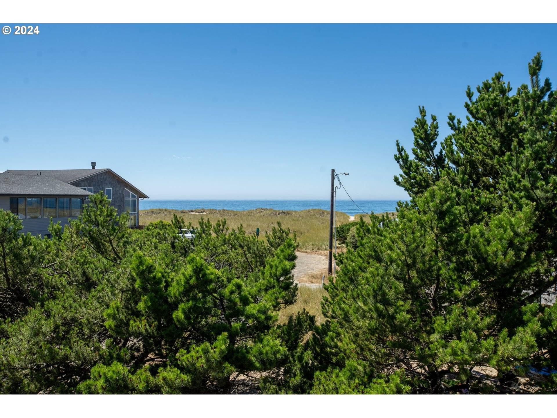 Manzanita, OR 97130,8790 PUFFIN LN