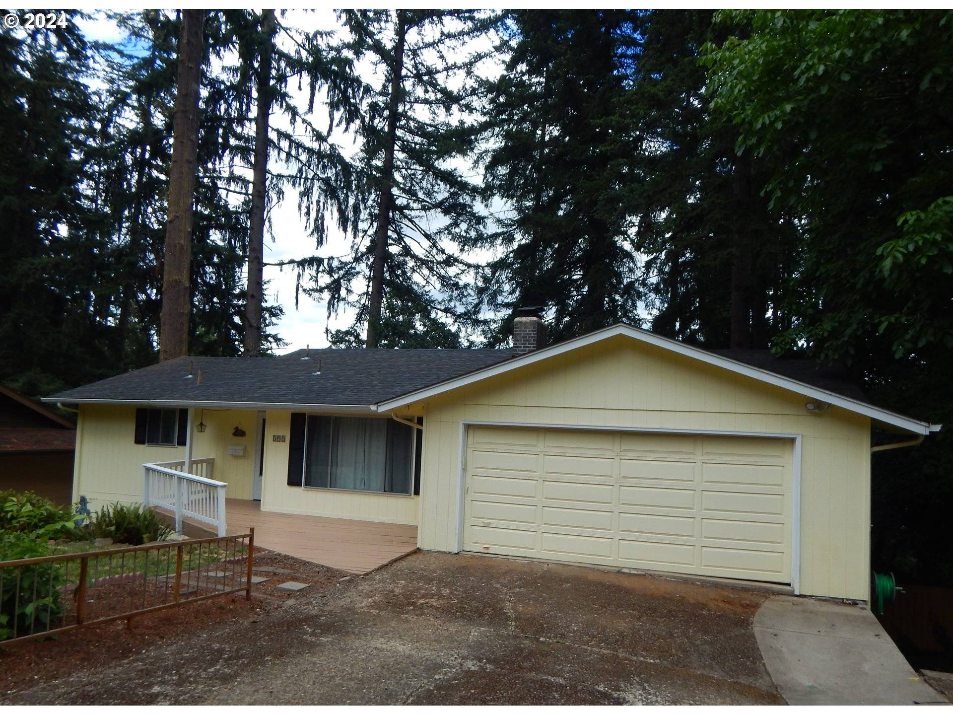 Eugene, OR 97405,595 KINGSWOOD AVE