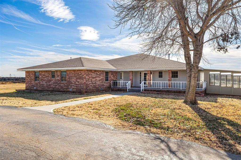 Cyril, OK 73029,47116 County Street 2690