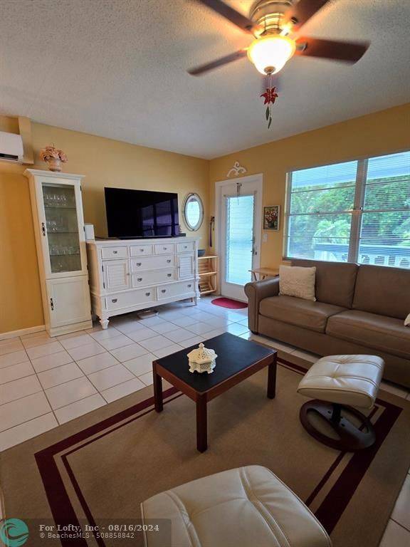 Deerfield Beach, FL 33442,58 Oakridge E  #58