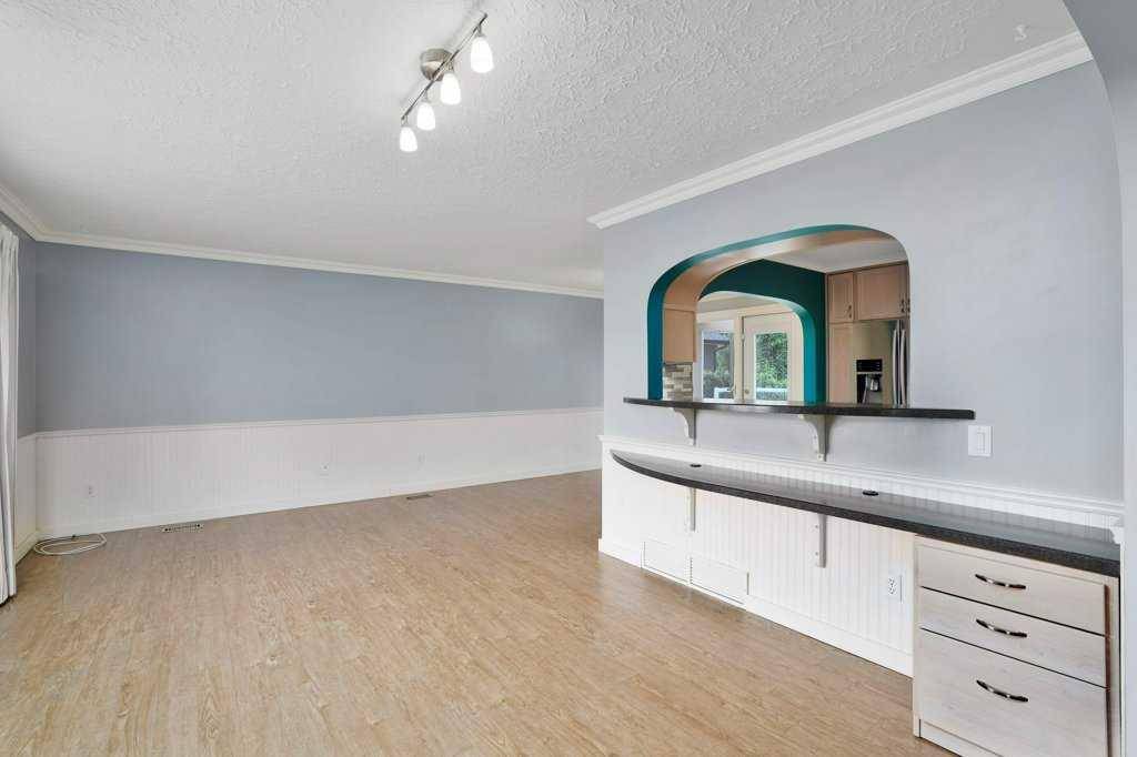 Innisfail, AB T4G 1J4,4031 49 A AVE