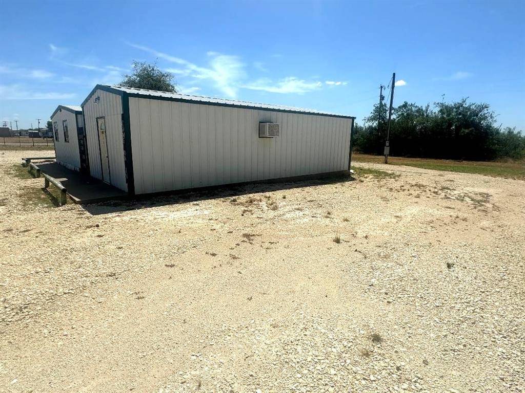 Voss, TX 76888,2975 FM 1929