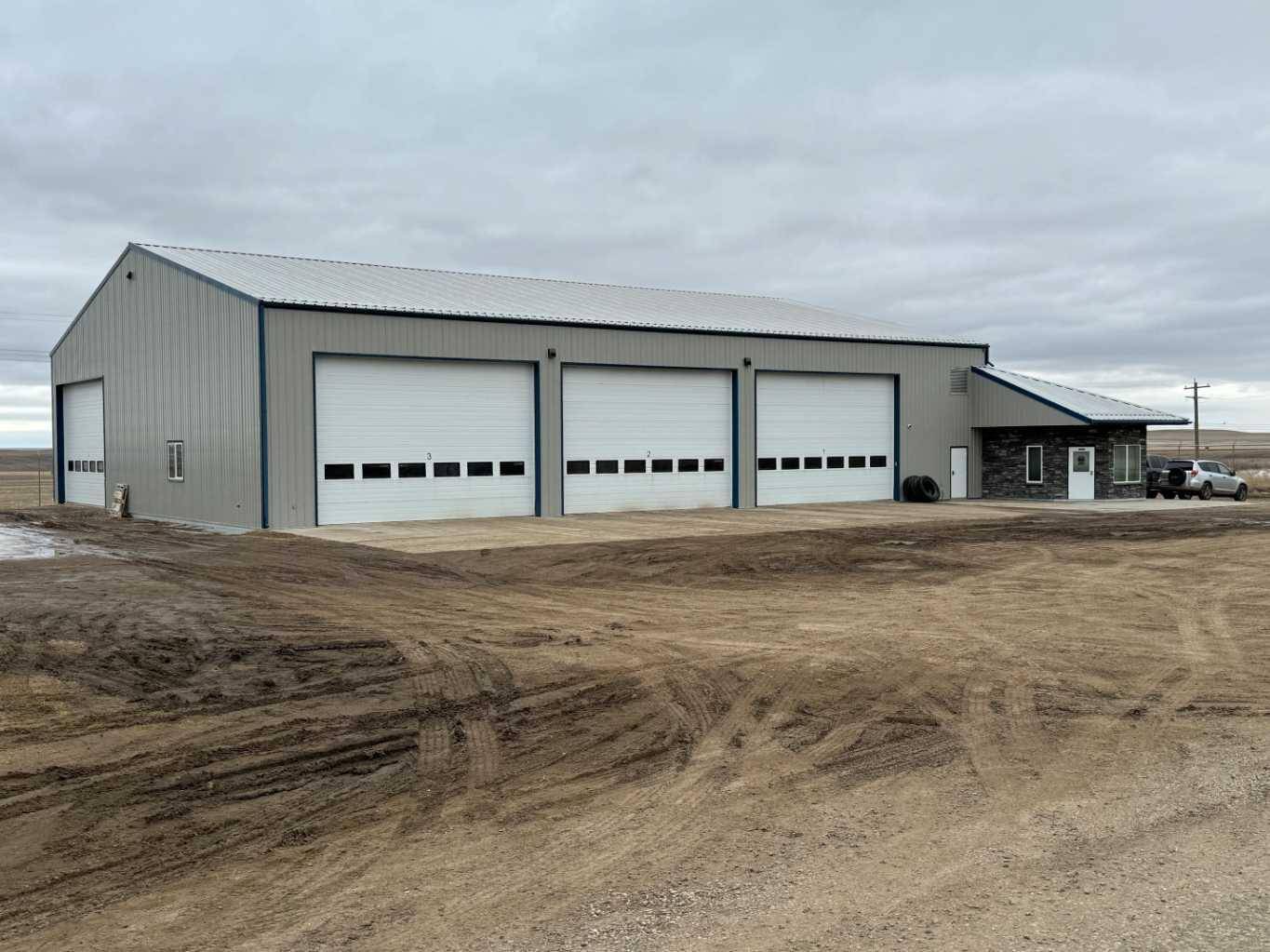 Trochu, AB T0M 2C0,229 Elevator Road