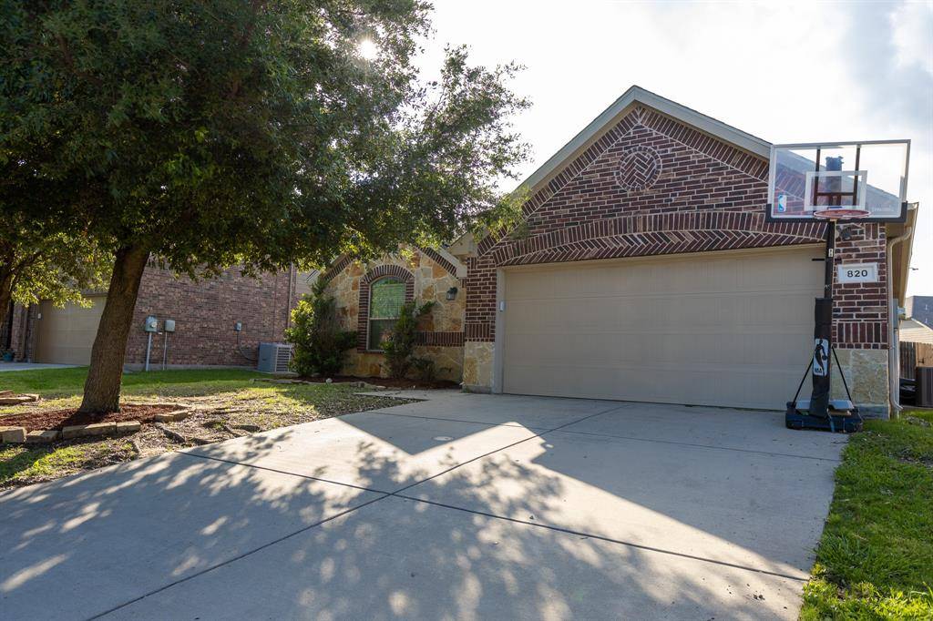 Burleson, TX 76028,820 Misty Oak Trail