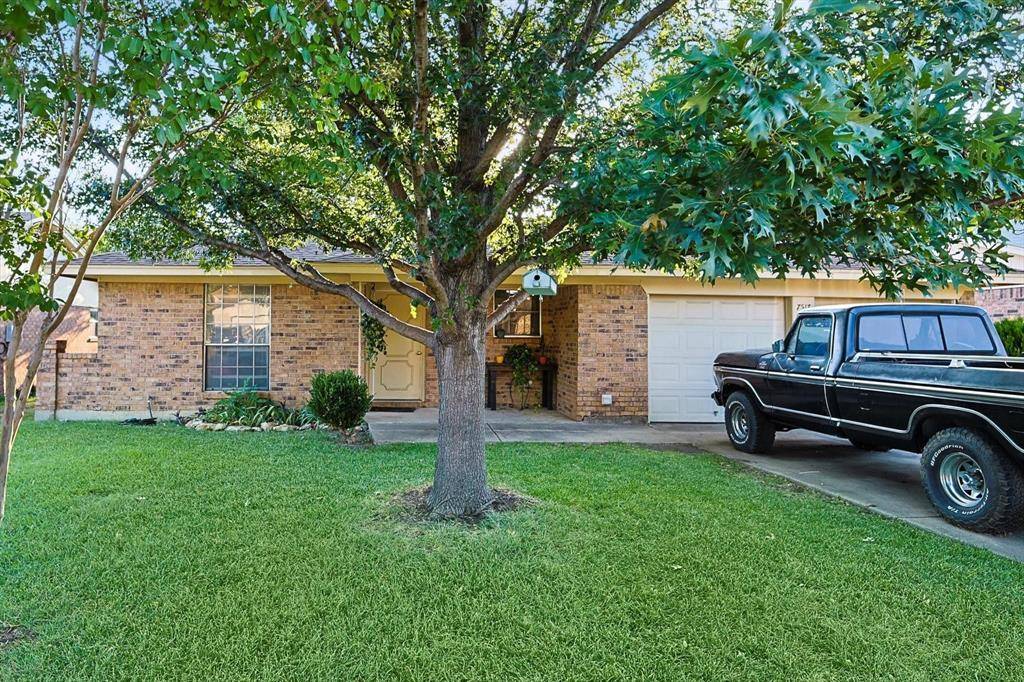 Watauga, TX 76148,7517 Meadowbrook Drive