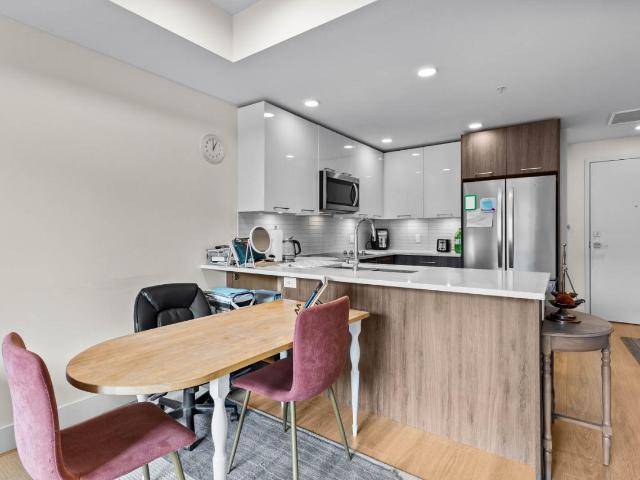 Kamloops, BC V2C 5N3,109 885 UNIVERSITY DRIVE