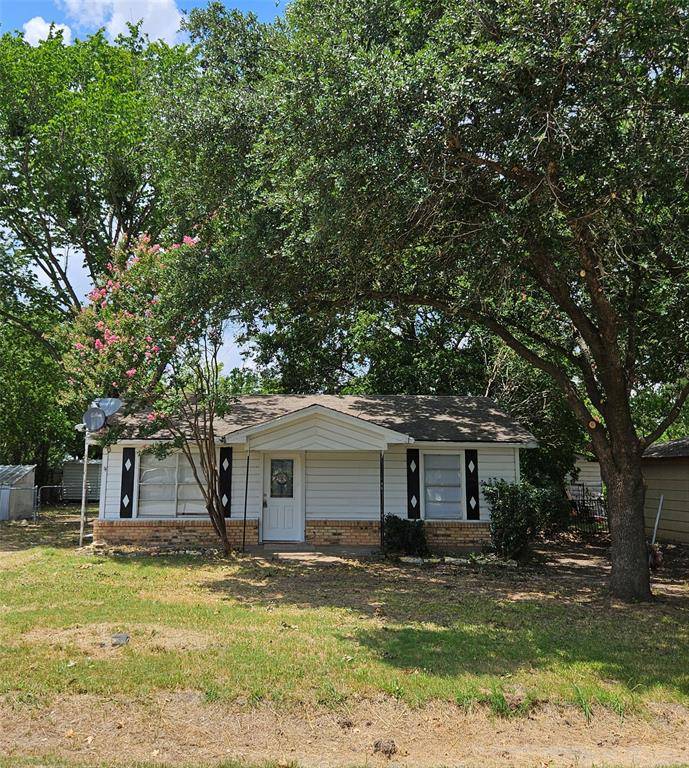 Quinlan, TX 75474,436 Canal Street