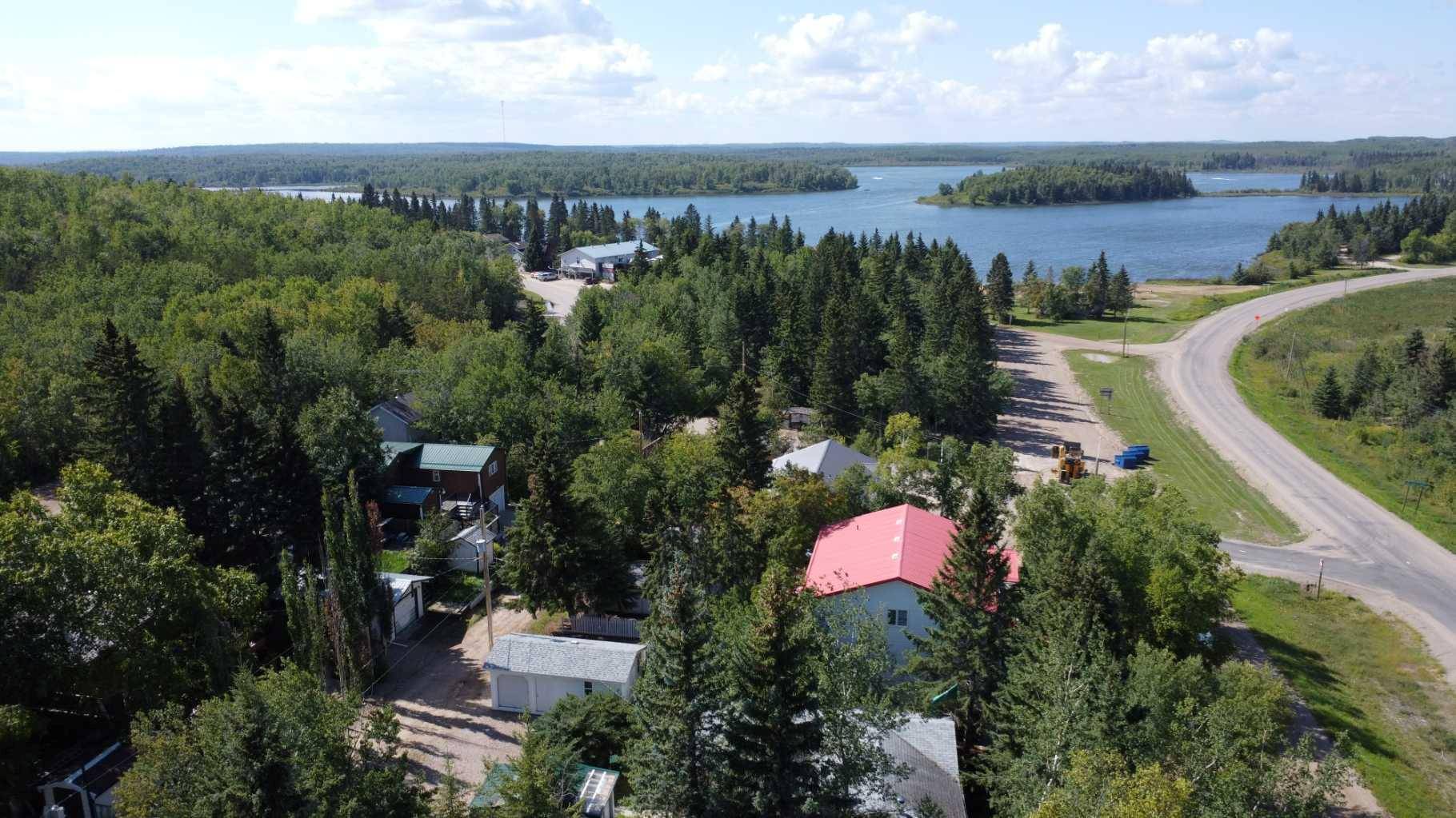 Loon Lake, SK S0M 1L0,506 Loon Drive