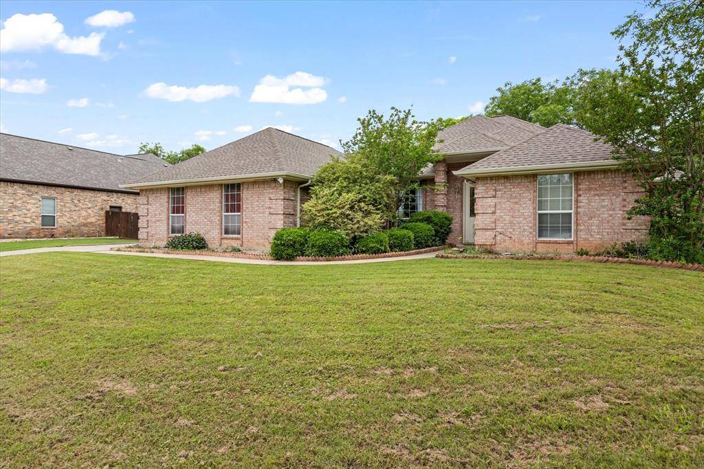 Granbury, TX 76049,5006 Bueno Drive