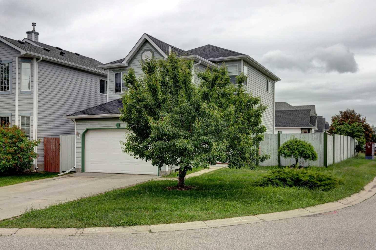 Calgary, AB T2Y 4C8,137 Bridleridge CIR SW