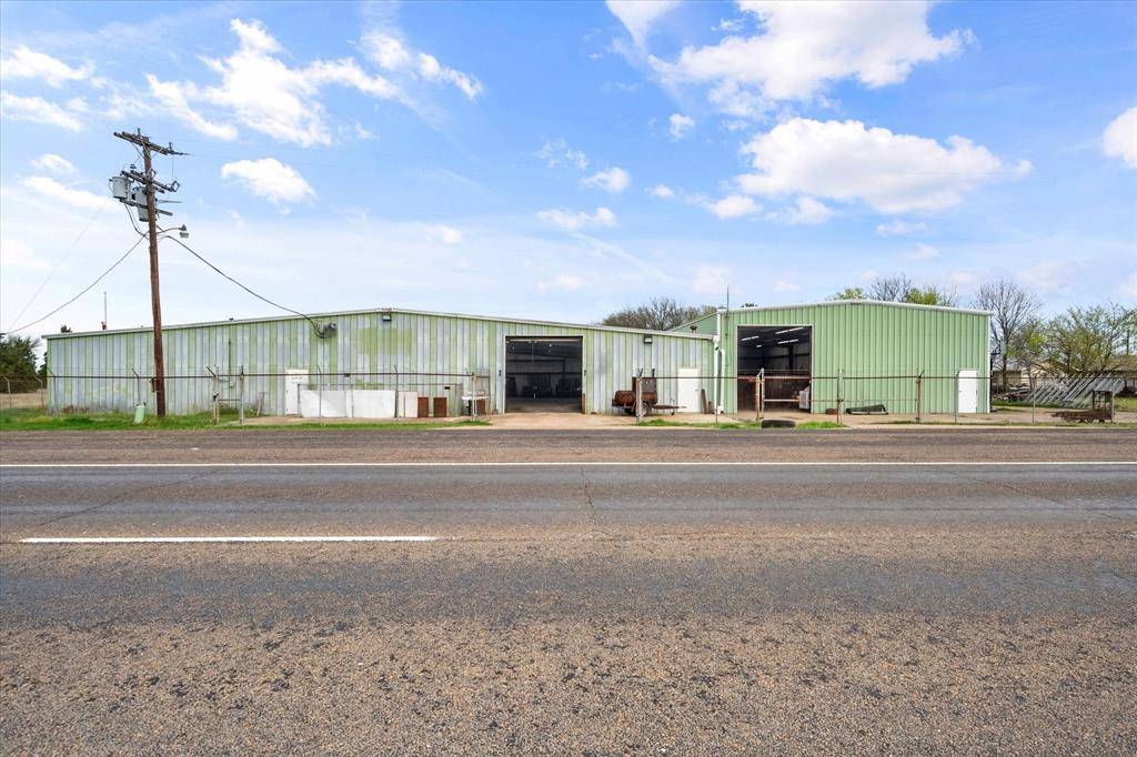 Kerens, TX 75144,613 NE 2nd Street