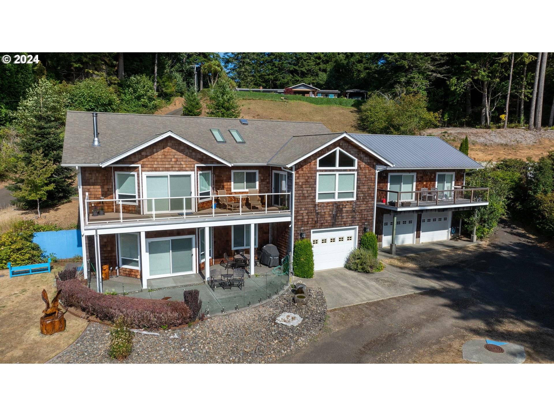 North Bend, OR 97459,93860/93862 MCCLURG LN