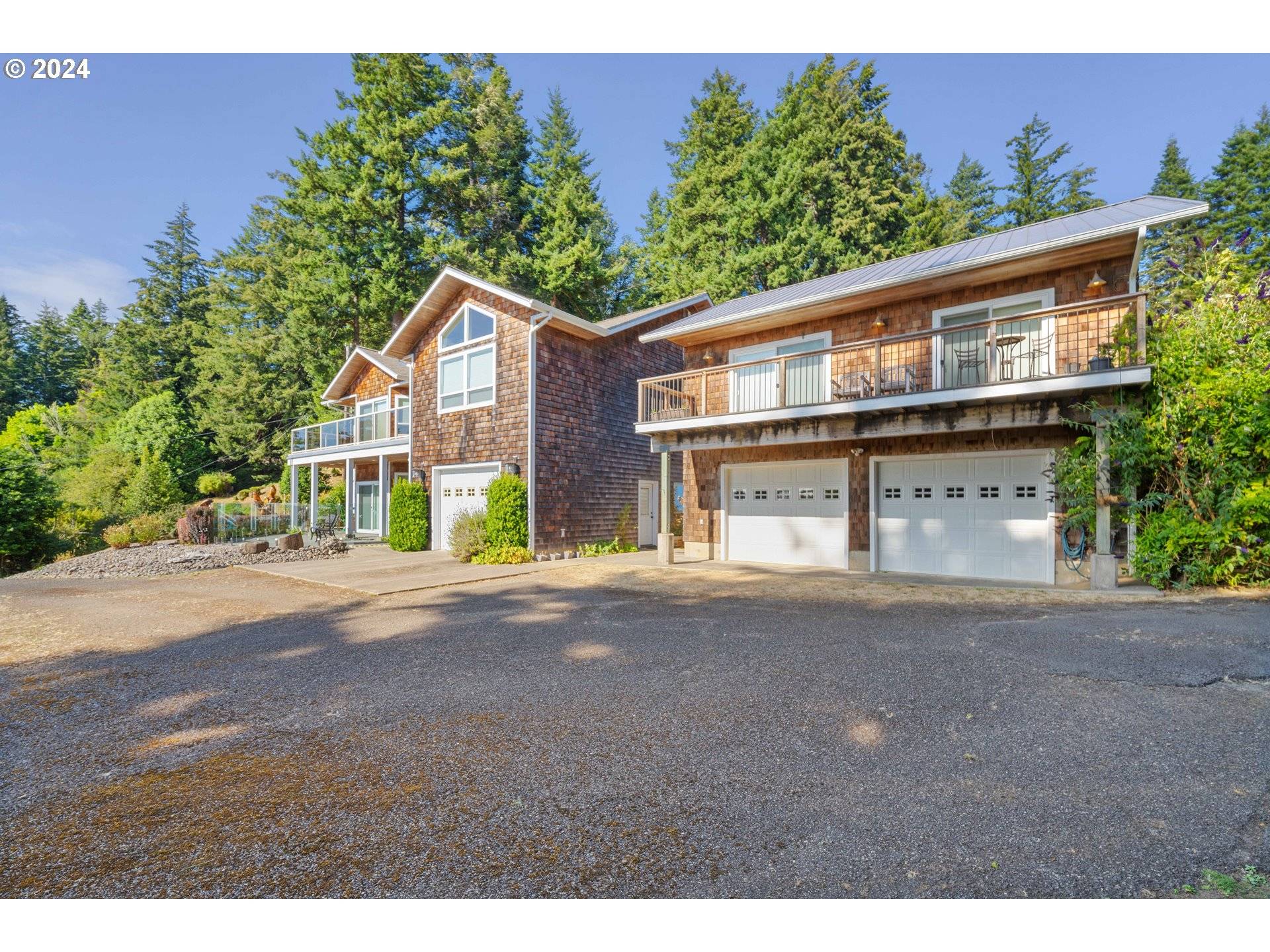 North Bend, OR 97459,93860/93862 MCCLURG LN