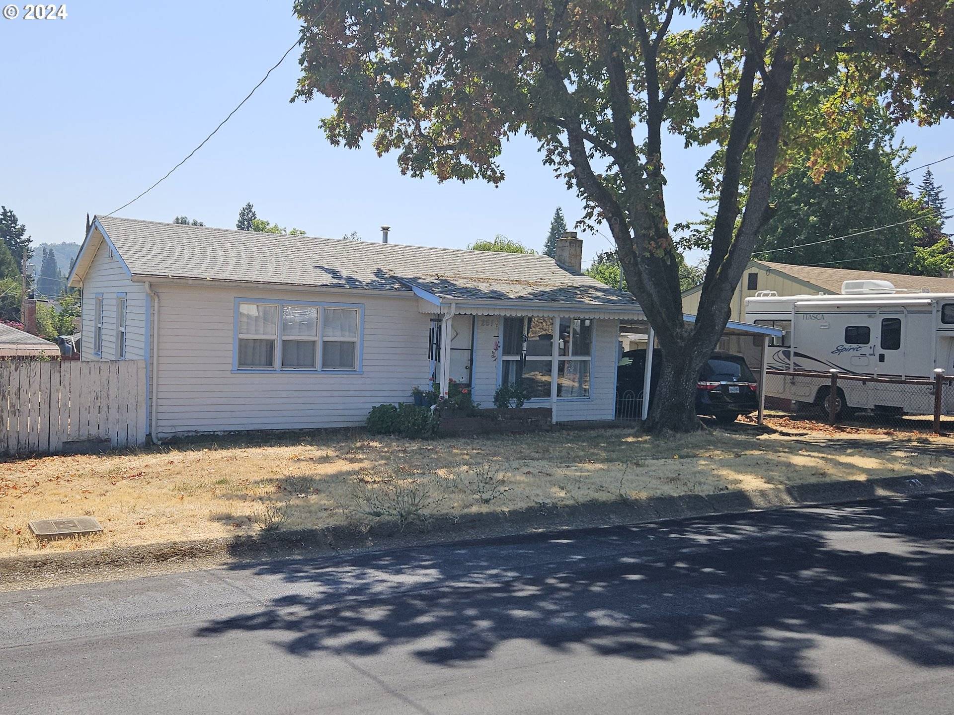 Roseburg, OR 97470,261 NW CECIL AVE