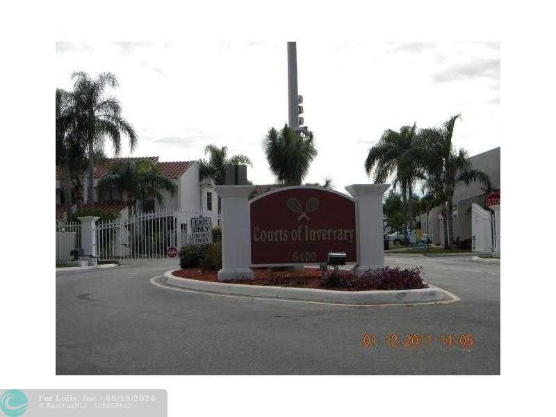 Lauderhill, FL 33319,6568 Racquet Club Dr  #79