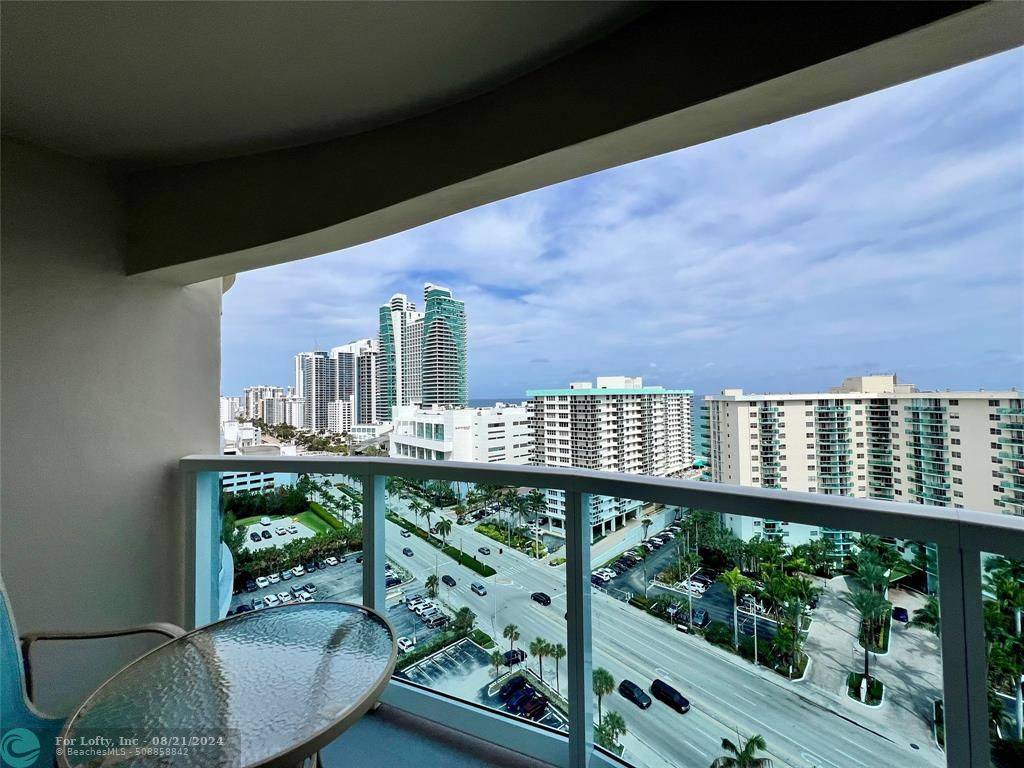 Hollywood, FL 33019,3800 S Ocean Dr  #1716