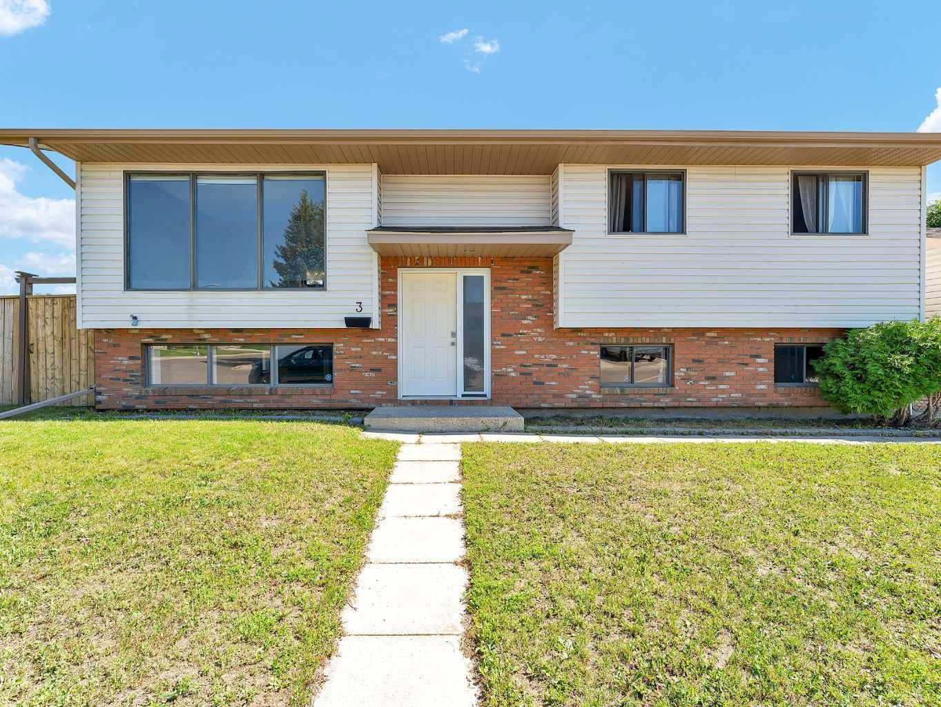 Medicine Hat, AB T1B 2L6,3 Rossmere PL SE