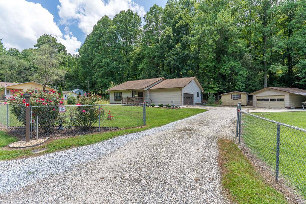 Andrews, NC 28901,124 Brittain Trace