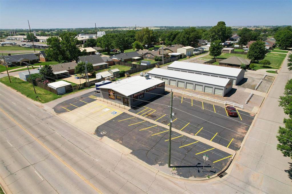 Elk City, OK 73644,201 S Pioneer Road