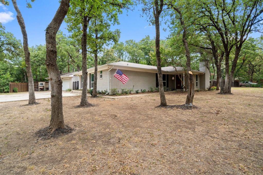 Grapevine, TX 76051,2336 Los Robles Street