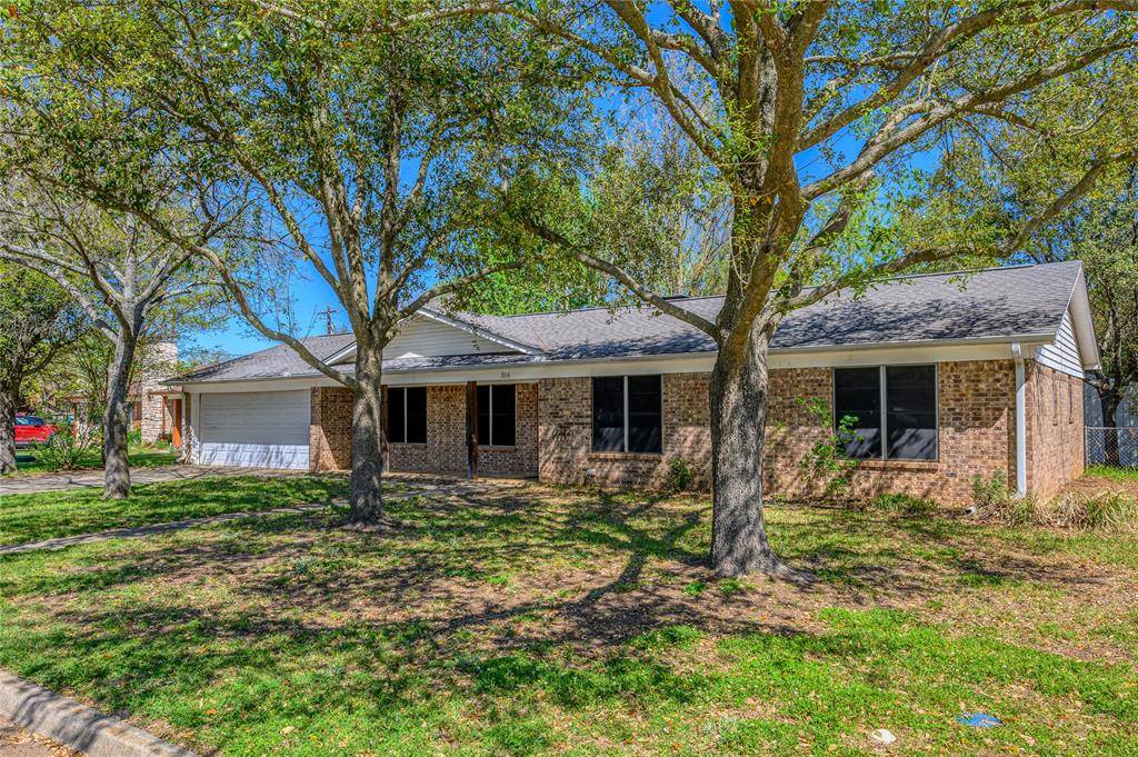 Whitesboro, TX 76273,314 Texoma Drive